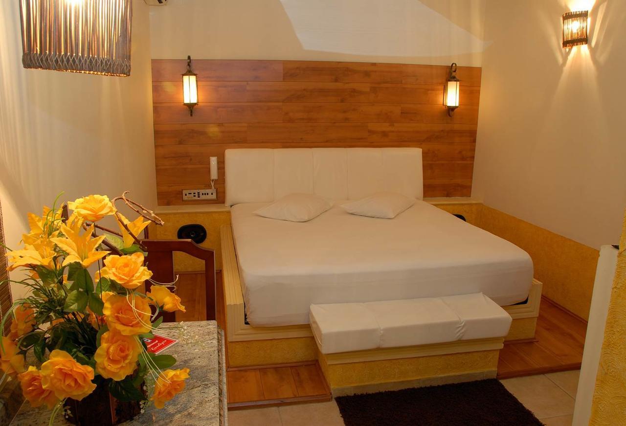 Castellu'S (Adults Only) Hotell Pirassununga Eksteriør bilde
